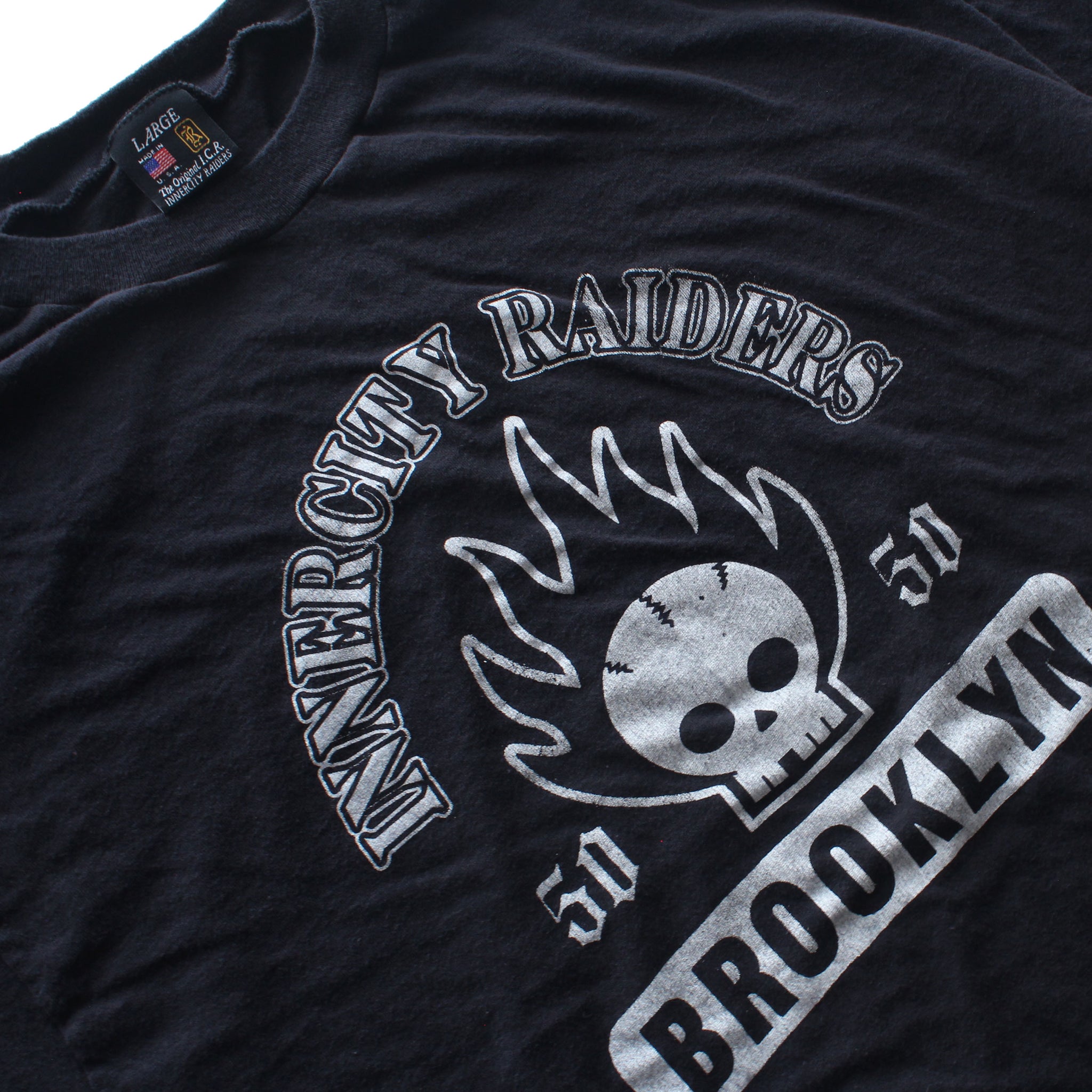 BROOKLYN SKULL T/ BLK w WHT /L